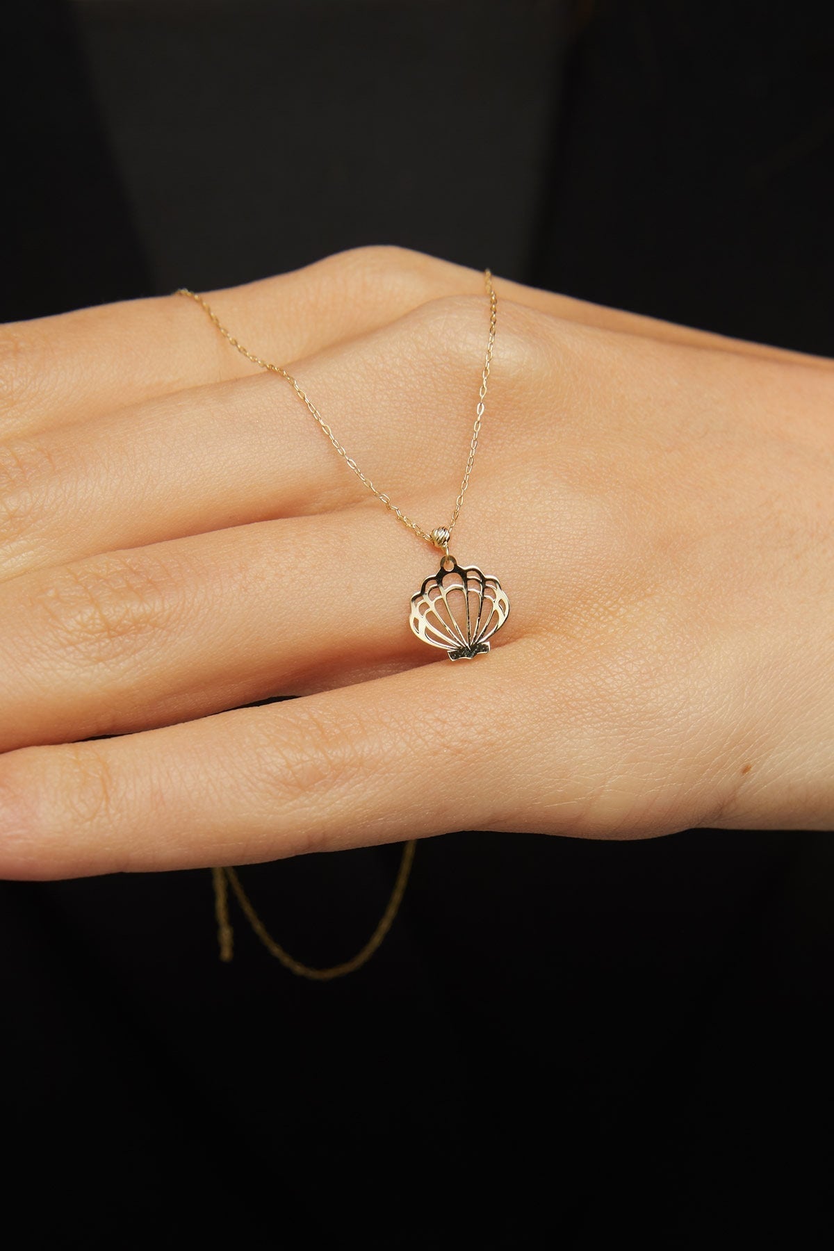 14K Guldhalsband Dam Med Snäcka – Äkta Guld Snäckhalsband - Noxlookjewelry