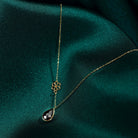14K Guldhalsband Dam Med Svart Sten Droppe Och Blomma I Äkta Guld Elegant Halsband Med Sten - Noxlookjewelry