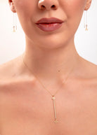 14K Guldörhängen Dam Med Anpassningsbar Bokstavscharm Och Elegant Hängande Design - Noxlookjewelry