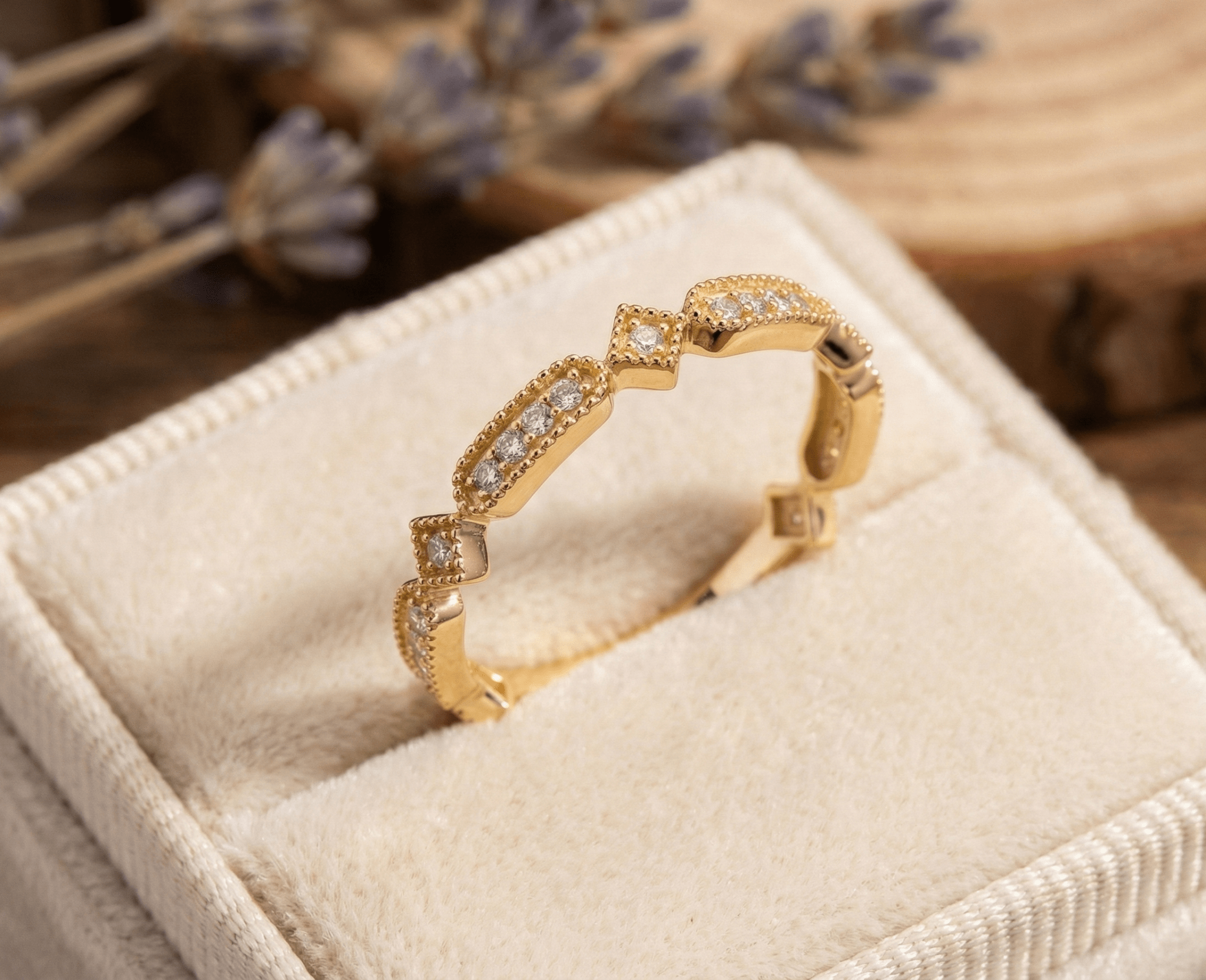 14K Guldring Dam – Art Deco Pavé Band i Äkta Guld - Noxlookjewelry