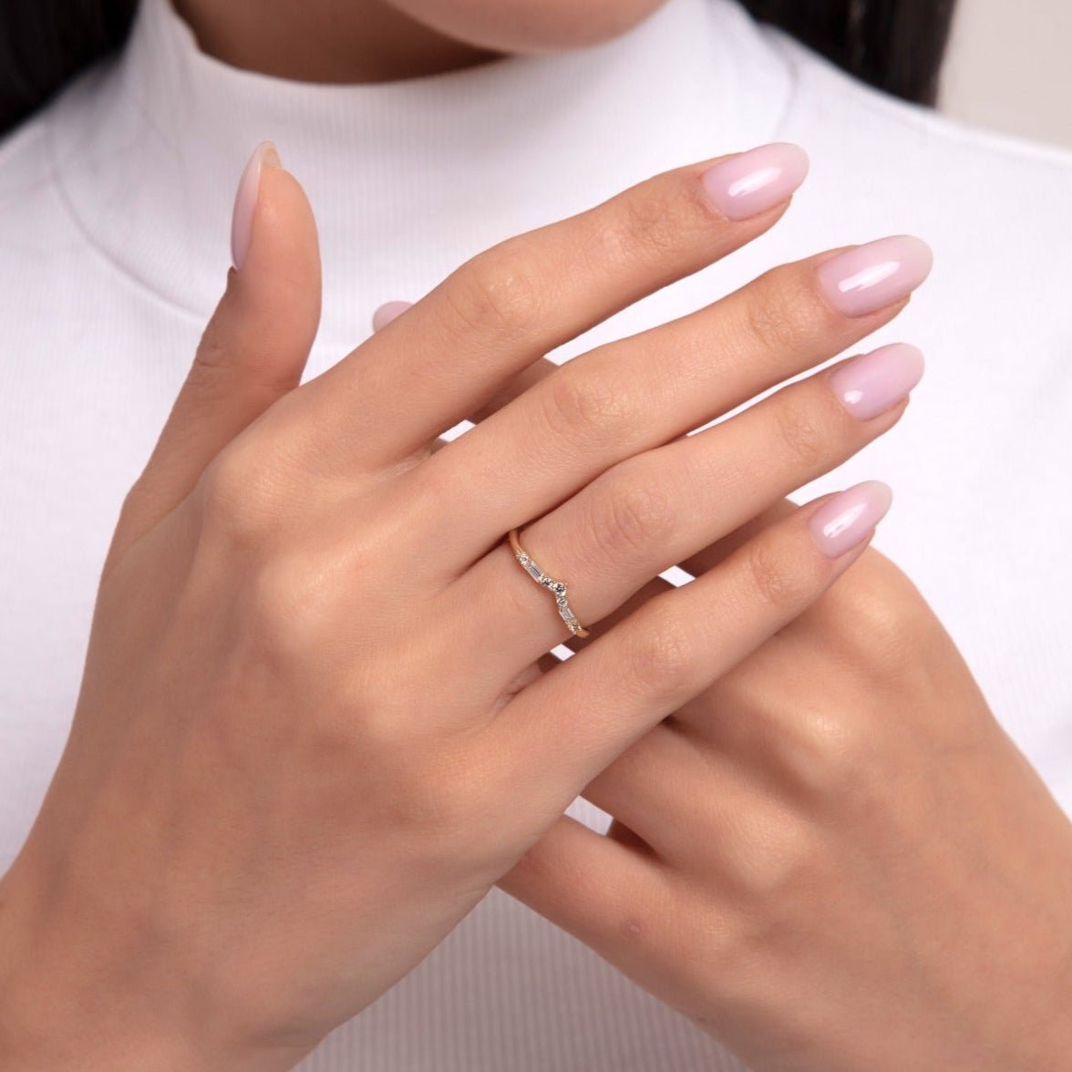 14K Guldring Dam – Chevron Baguette Ring i Äkta Guld - Noxlookjewelry