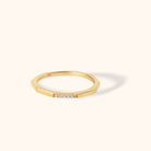 14K Guldring Dam – Elegant Geometrisk Guldring med Gnistrande Stenrad - Noxlookjewelry