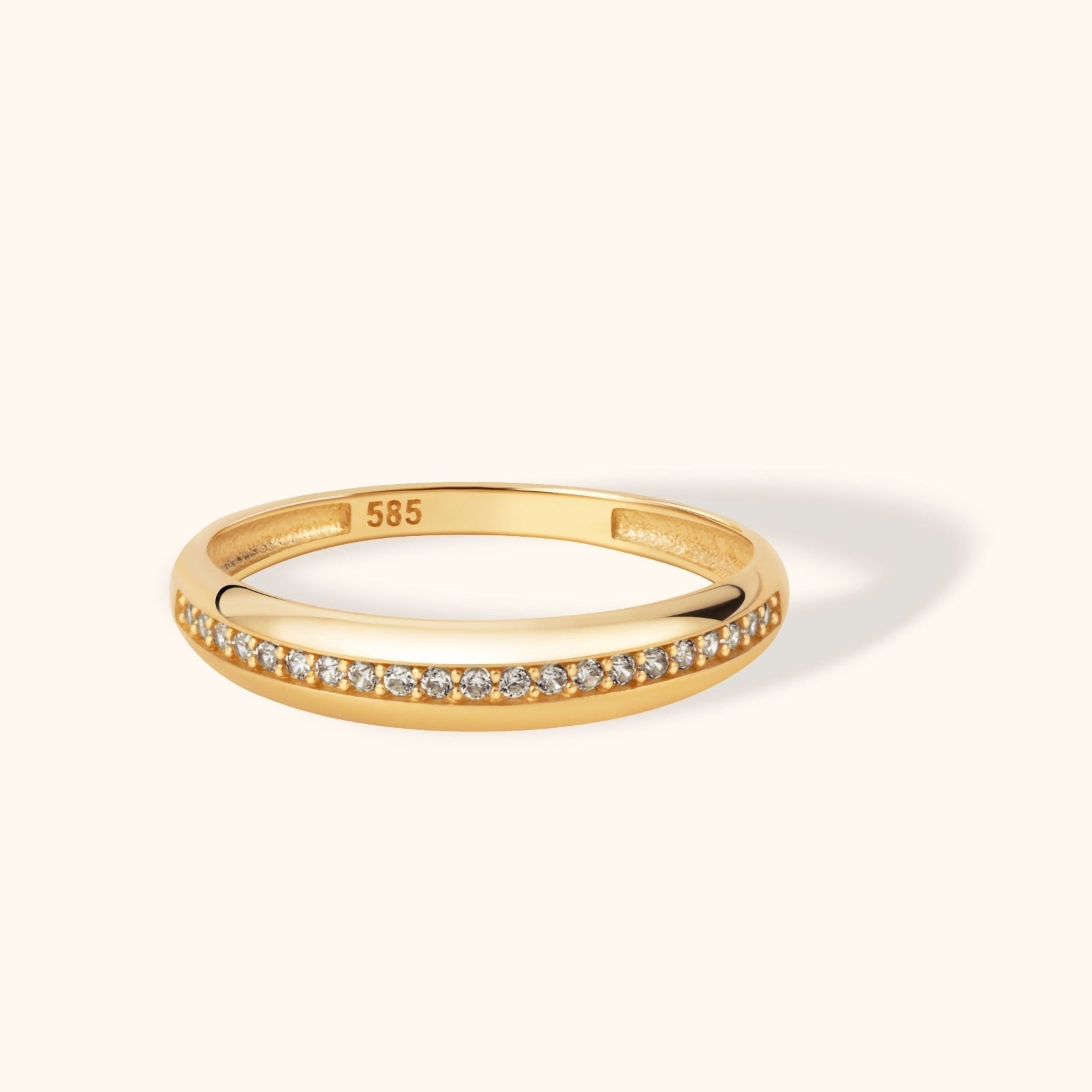 14K Guldring Dam – Elegant Tunn Kanalring med Stenar i Äkta 14K Guld - Noxlookjewelry