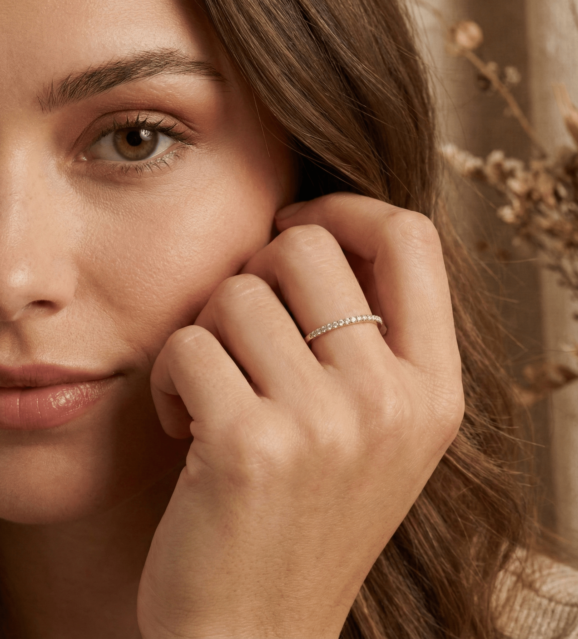 14K Guldring Dam – Tunn Pavé Eternity Band i Äkta Guld - Noxlookjewelry