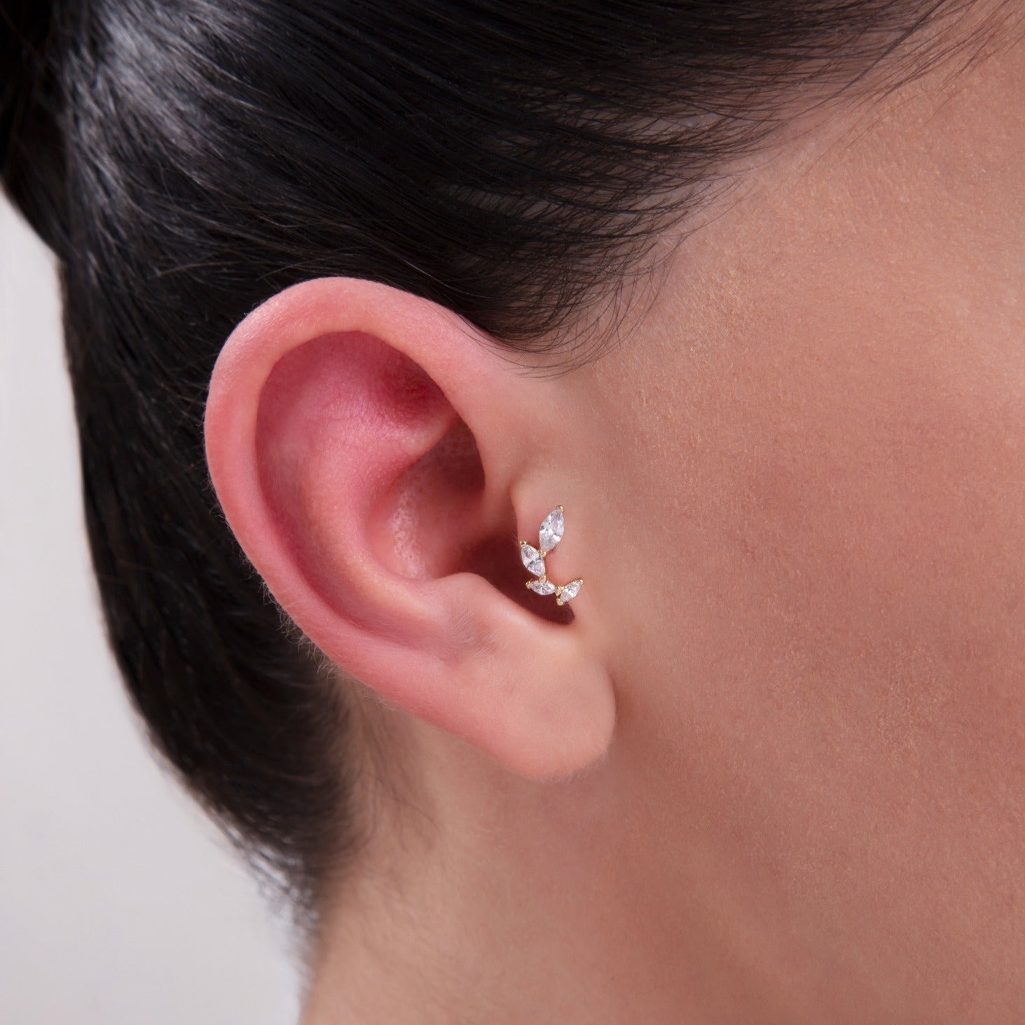14K Marquise Tragusörhänge I Äkta Guld Broskörhänge - Noxlookjewelry