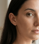 14K Tragus Örhänge Fjäril I Äkta Guld Med Zirkonia Minimalistiskt - Noxlookjewelry