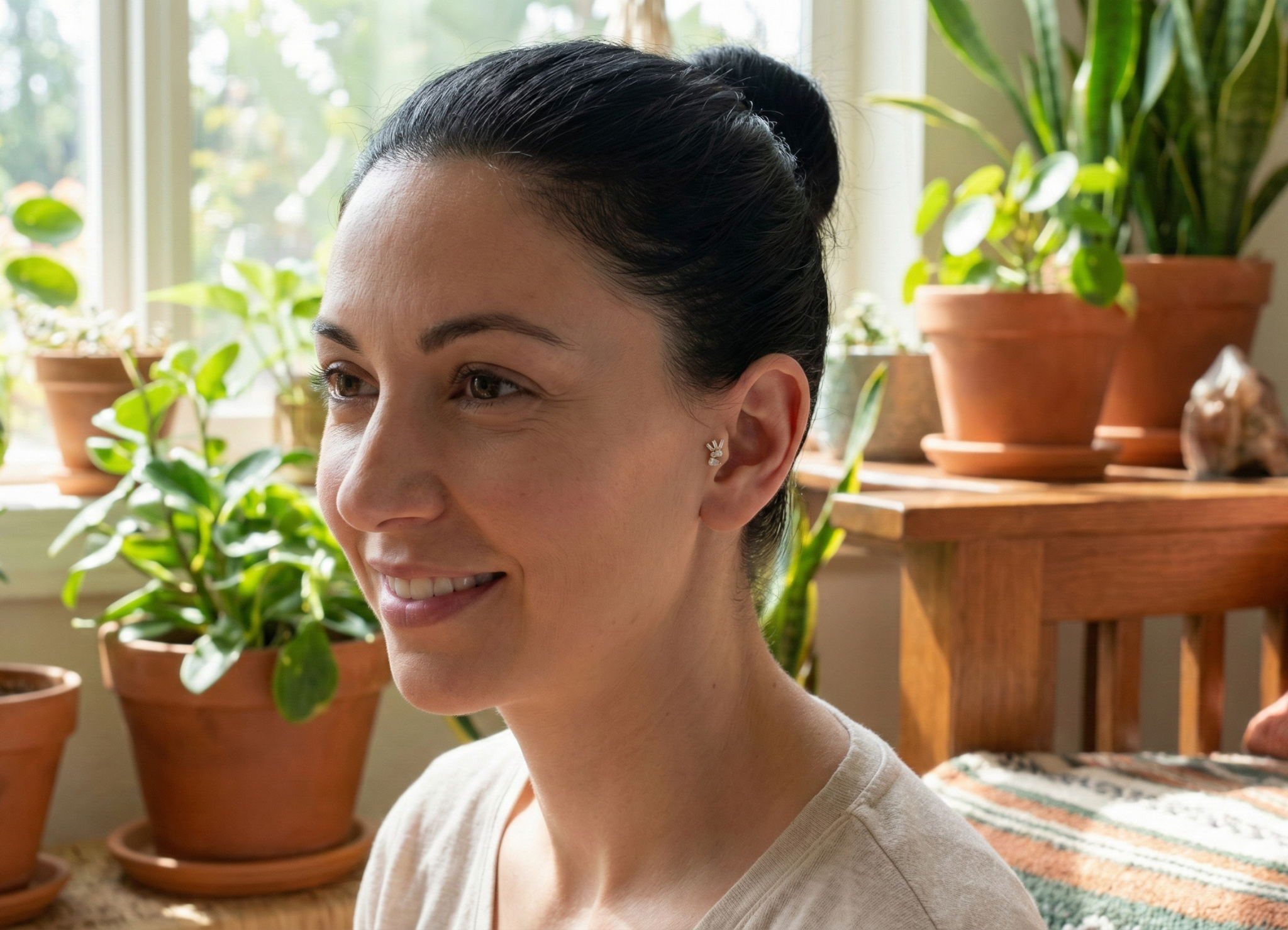 14K Tragus Örhänge Mixed Cut Cluster I Äkta Guld Elegant Cartilage Stud - Noxlookjewelry