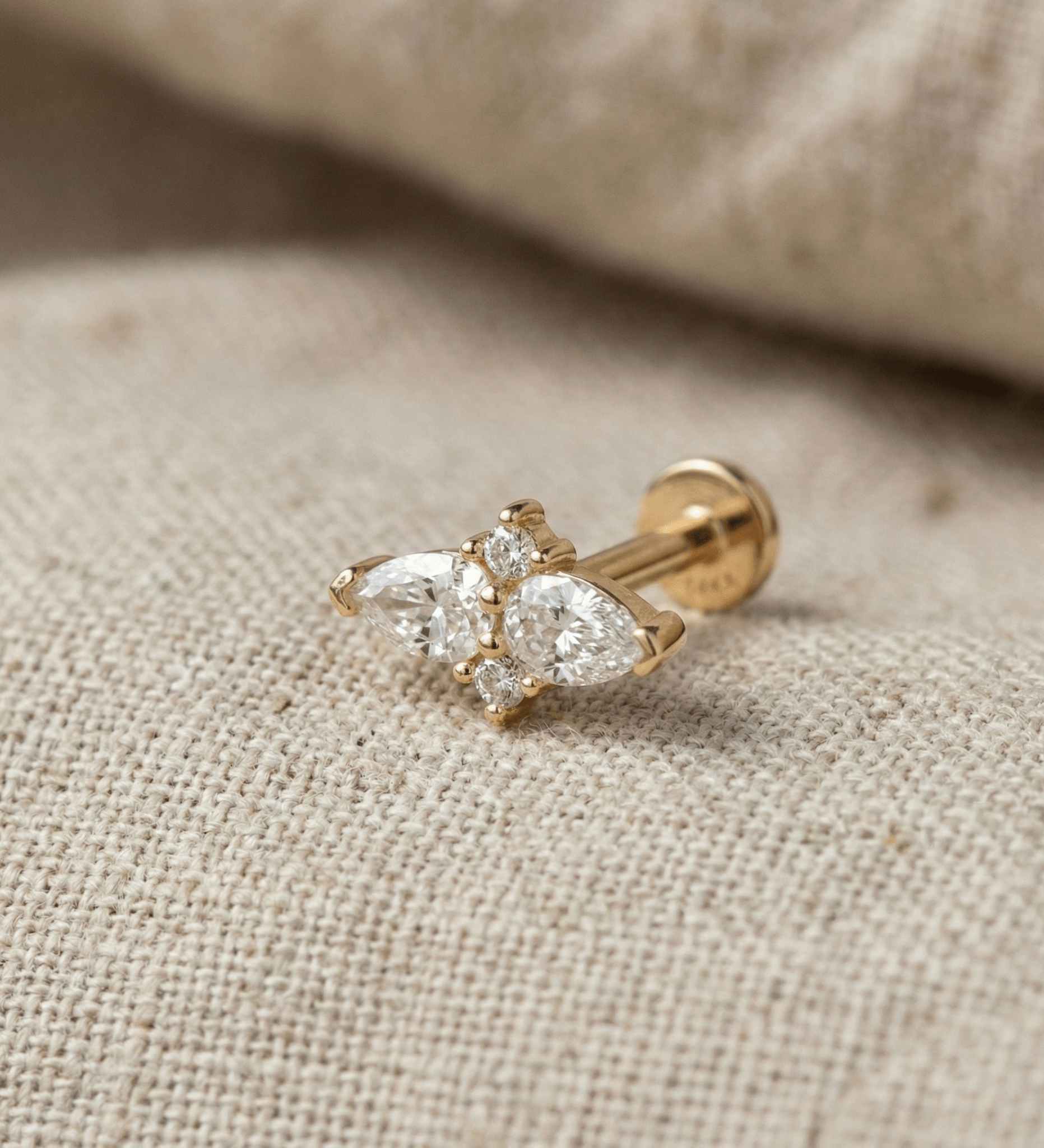 14K Tragus Örhänge Trio Zirkonia I Äkta Guld Cartilage Stud - Noxlookjewelry