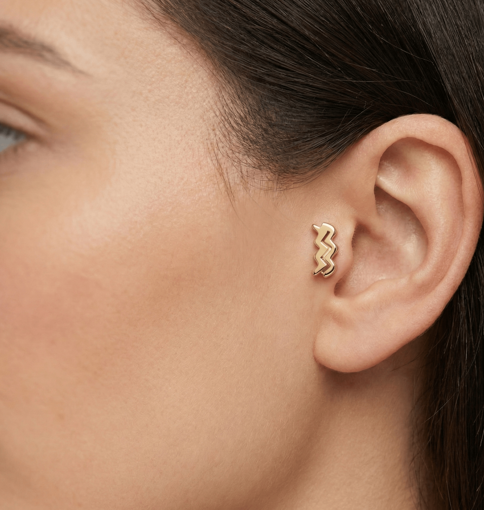 14K Tragus Örhänge Vattumannen I Äkta Guld Minimalistiskt Piercingsmycke - Noxlookjewelry