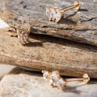 14K Tragusörhänge Djävulshorn I Äkta Guld Minimal Broskörhänge - Noxlookjewelry