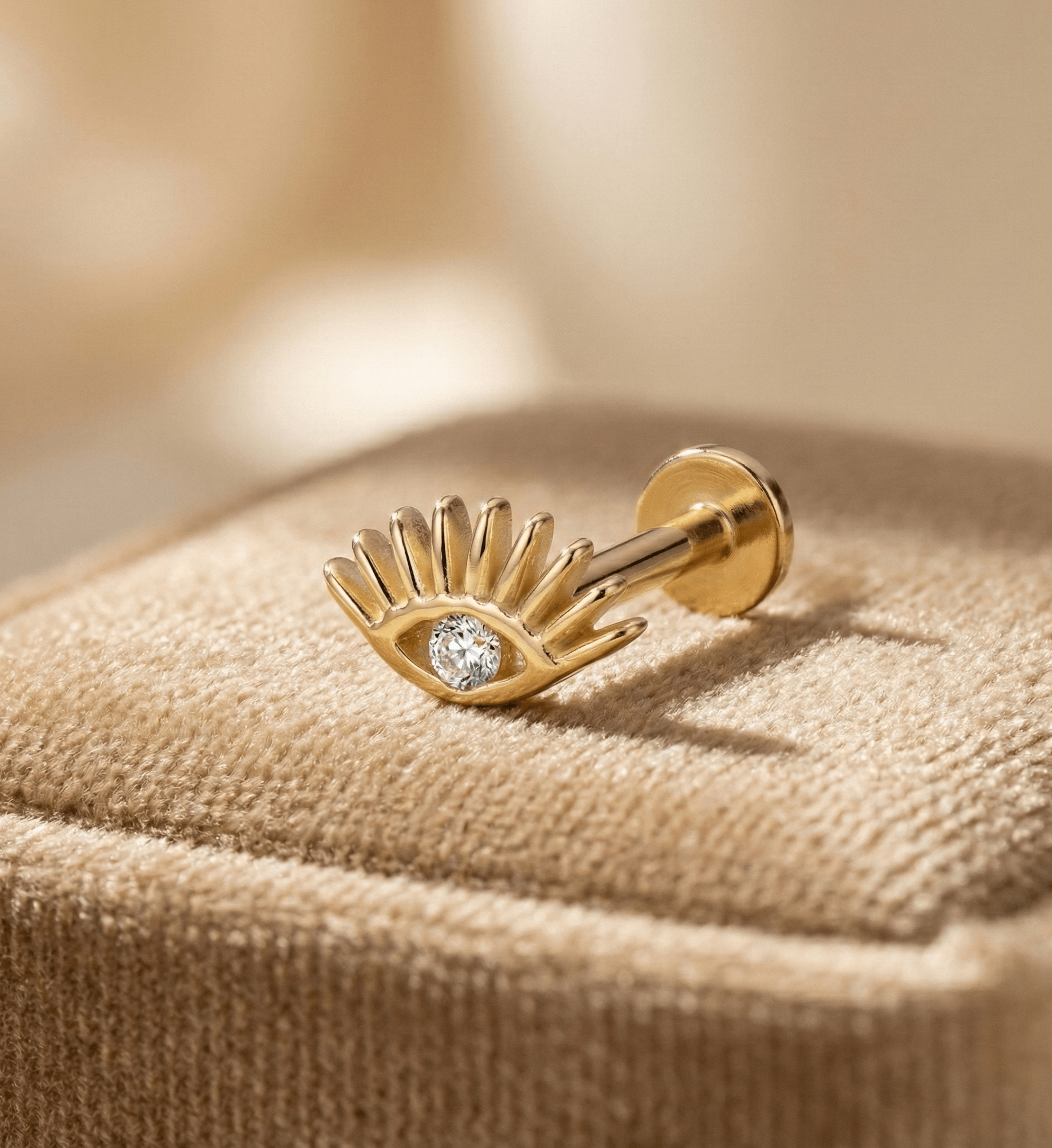 14K Tragusörhänge Öga I Äkta Guld Symboliskt Broskörhänge - Noxlookjewelry