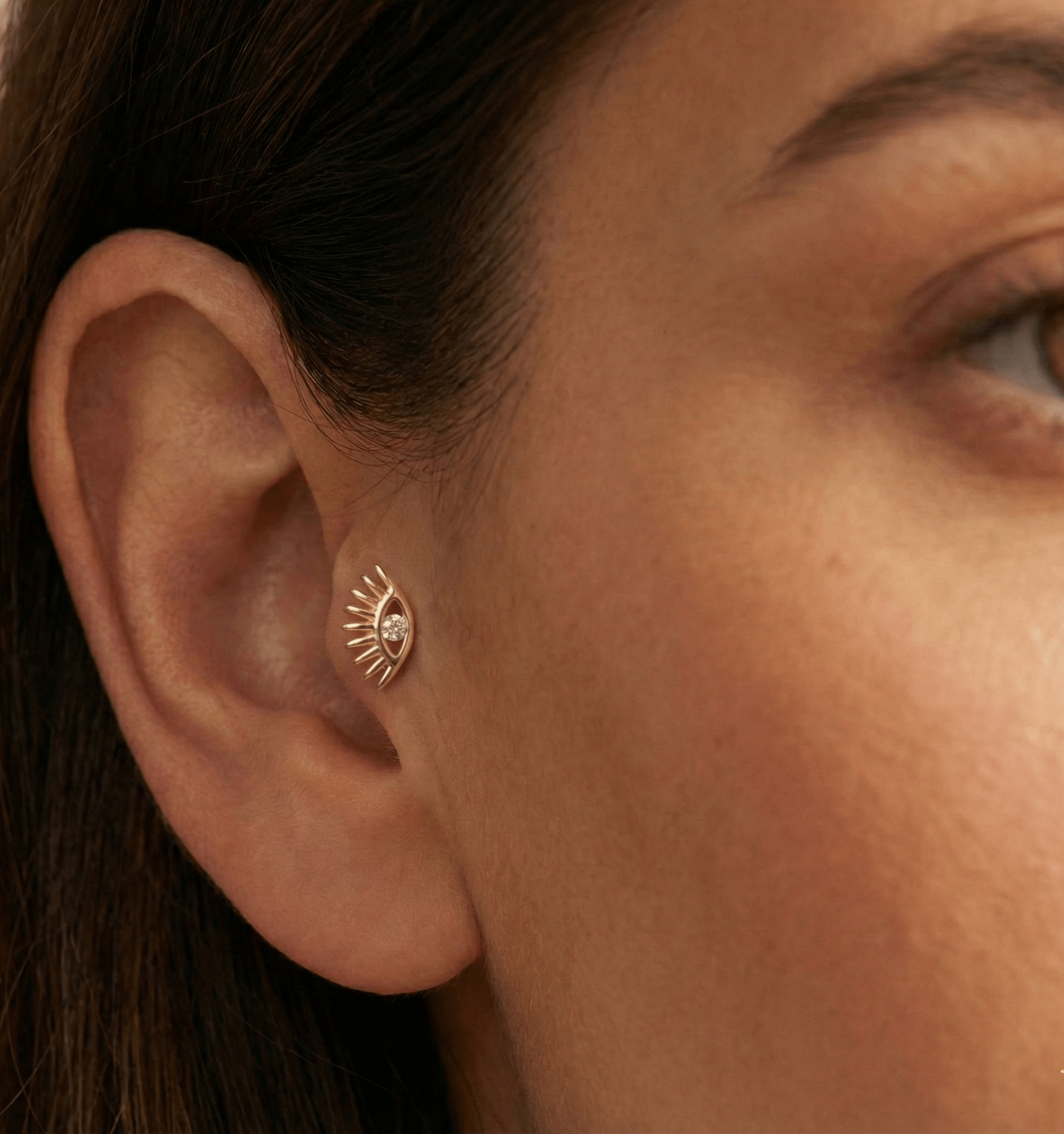 14K Tragusörhänge Öga I Äkta Guld Symboliskt Broskörhänge - Noxlookjewelry