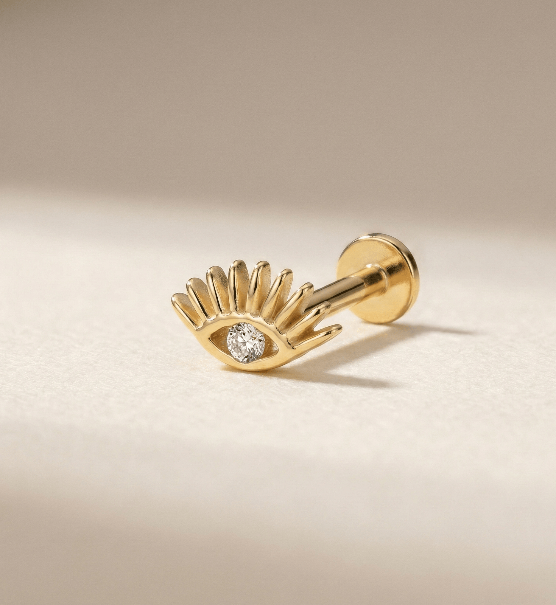 14K Tragusörhänge Öga I Äkta Guld Symboliskt Broskörhänge - Noxlookjewelry