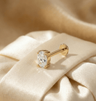14K Tragusörhänge Oval Solitaire I Äkta Guld Minimal Broskörhänge - Noxlookjewelry