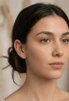 14K Tragusörhänge Skalle I Äkta Guld Minimal Broskörhänge - Noxlookjewelry